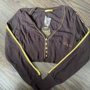 Brown cropped sweater, brand new.